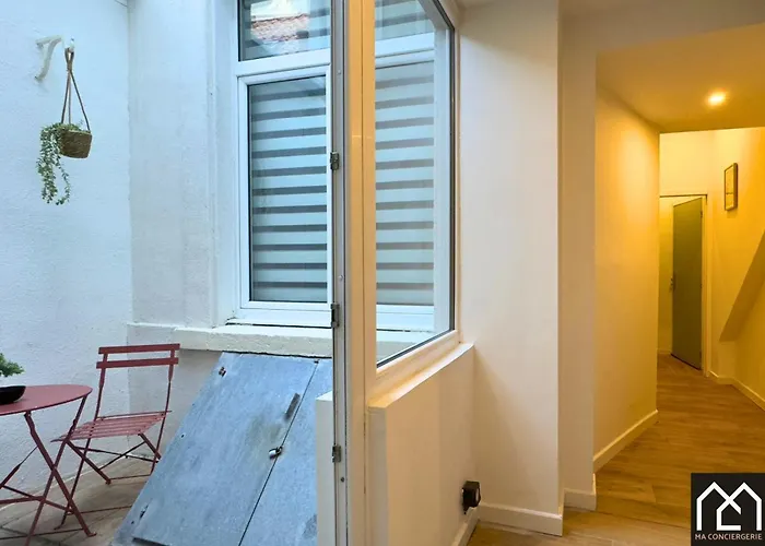 Apartment Ro'cam Spot - Hyper Centre, Cour, Parking